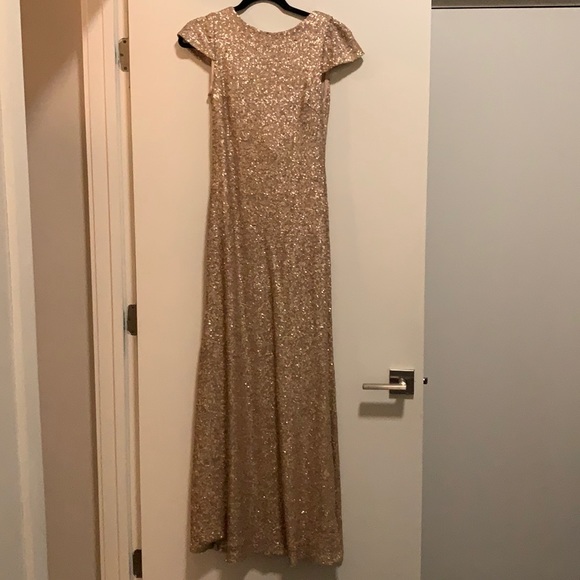 Sorella Vita Size 4 gold sequin gown - Picture 3 of 5